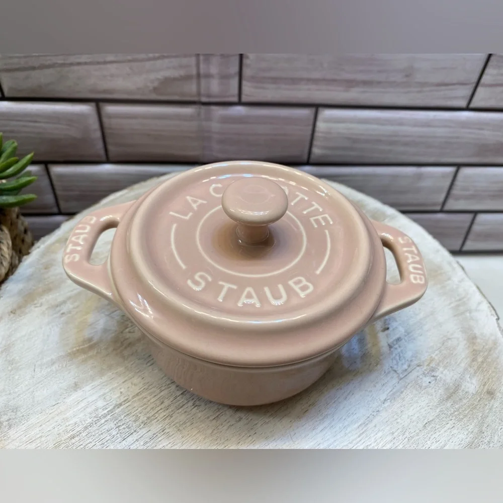 STAUB ❤️(1) Ceramics Dutch Oven Mini Round Cocotte 10cm Pink NIB